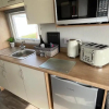 Отель Charming 2-Bed Cottage in Morecambe, фото 2