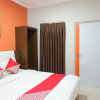 Отель OYO 589 Hotel Desa Puri, фото 4