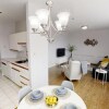 Отель Cozy Condo the Heart of Uptown 2-bed Coffee tea, фото 12