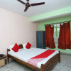 Отель New Urvashi By OYO Rooms, фото 3