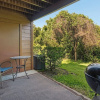 Отель Cozy 2-bedroom Getaway With Resort Amenities & Dog-friendly!, фото 22