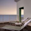 Отель Hilton Ocean City Oceanfront Suites, фото 22