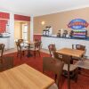 Отель Decatur Inn & Suites, фото 18