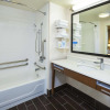 Отель Hampton Inn & Suites, фото 3