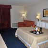 Отель Norwood Inn & Suites La Crosse, фото 5