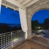 Отель Elegant Villa with splendid lakeview, pool, jacuzzi, fitness and wellness area.-VILLA NINFEA DEL LAG, фото 18