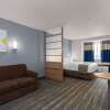 Отель Microtel Inn & Suites by Wyndham Zephyrhills, фото 6