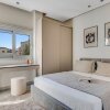 Отель Sanders Crystal - Dreamy 3-bdr Apt w Balconies, фото 7
