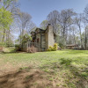 Отель Restored Candler Log Cabin ~ 11 Mi to Asheville!, фото 14