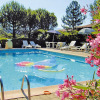 Отель Holiday home with shared swimming pool, Vaison-la-Romaine, фото 16