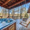 Отель Bear Cave Haus  2 Bedroom Home with Hot Tub, фото 9