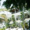 Отель Top Hill Residence Kiriri Отель Top Hill Residence Kiriri в Буджумбуре