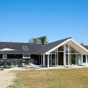 Отель 14 Person Holiday Home in Hojslev, фото 1