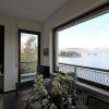 Отель On the Lake Side With a Magnificent View of the Borromean Islands, фото 2