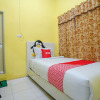 Отель OYO 1991 Alam Lestari Homestay, фото 14