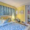 Отель Bright & Colorful East Hampton Home w/ Patio!, фото 15