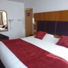 Отель De Trafford Hotel by Greene King Inns, фото 6