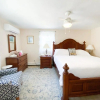 Отель By the Sea Guests Bed & Breakfast & Suites, фото 3