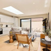Отель The Brixton Hill Place - Exquisite 2bdr Flat With Terrace, фото 10