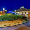Отель Quality Inn & Suites Fayetteville I-95, фото 1