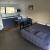 Отель Mt Aspiring Holiday Park, фото 2