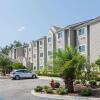 Отель Microtel Inn & Suites by Wyndham Jacksonville Airport в Джексонвиле