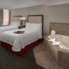 Отель Hampton Inn & Suites Milwaukee Downtown, фото 35