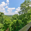 Отель Branson Treehouse Retreat 2 Bedroom Condo, фото 18