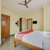 Отель OYO 13043 Sree Sai Suites, фото 8