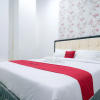 Отель RedDoorz Syariah near Exit Toll Puncak, фото 13