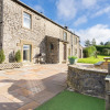 Отель Hulmes Vale House - Sleeps 14 - Peak District, фото 10