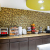 Отель La Quinta Inn & Suites by Wyndham Oakland Airport Coliseum, фото 18