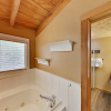 Отель Secluded Creekside W/ Private Hot Tub 4 Bedroom Cabin, фото 7