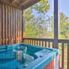 Отель Scenic Sevierville Cabin: Hot Tub, Panoramic Views, фото 16