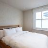 Отель Fulham Serenity: Your Charming 2-bed Retreat, фото 2