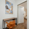 Отель Modern Apartment With Balcony by Renters, фото 20