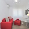 Отель Bright and Beautiful 1 bed Flat in Lovely Area, фото 2