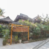 Отель Xishuangbanna Golden Pineapple Inn, фото 1