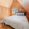 Отель Goldilocks Cabin - Real Log Style Cabin, Premium Location, Close To Bear Mountain With Hot Tub! 2 Be, фото 12