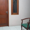 Отель OYO 92232 M4 House Syariah, фото 11