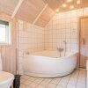 Отель 6 Person Holiday Home on a Holiday Park in Hvide Sande, фото 18