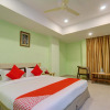 Отель OYO 11376 Golden Park, фото 3