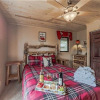 Отель Midtown HideAway - Two Bedroom Cabin, фото 5