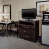 Отель Hampton Inn & Suites Bakersfield/Hwy 58, CA, фото 44