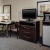 Отель Hampton Inn & Suites Bakersfield/Hwy 58, CA, фото 25