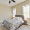 Отель Roomy Troy Apt, Walk to Downtown & Waterfront!, фото 3