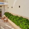 Отель Meridian Hotel в Рафаиловичи