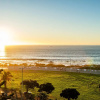 Отель Stunning 3-bedroom Sea Point Retreat Marin, фото 16
