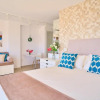 Отель Honeymoon Suite - Seaview Sun Terrace on the beach, фото 9