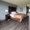 Отель Quality Inn & Suites on the Bay near Pensacola Beach, фото 21